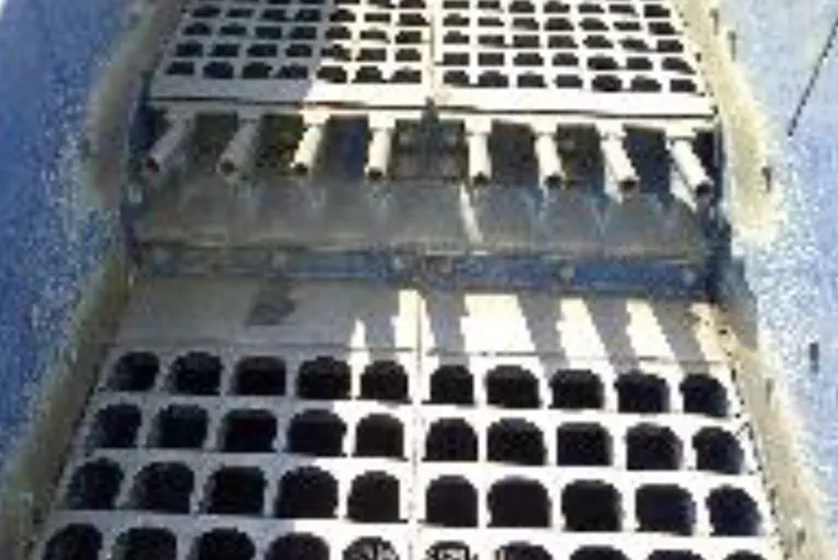 教会窓型3Dパンチプレートのイメージ画像